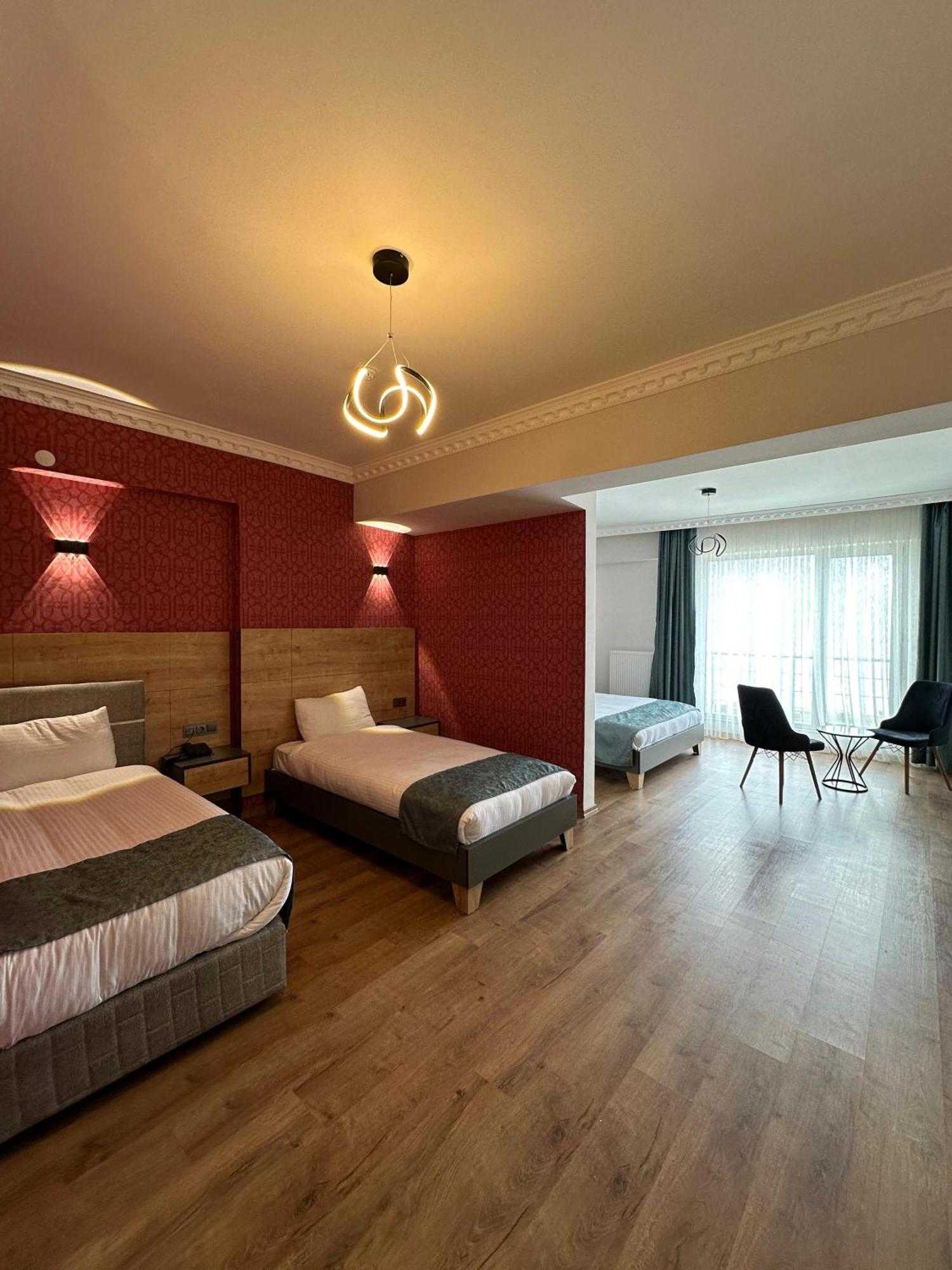 Orient Hotel Van Extérieur photo